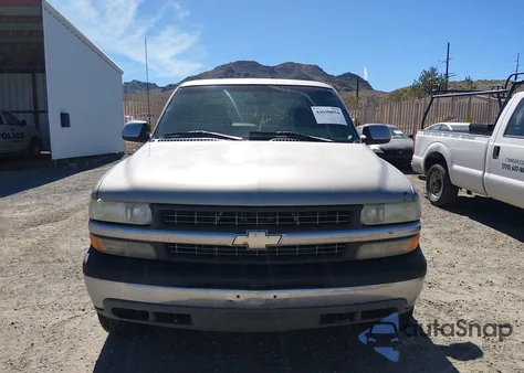 1999 Chevrolet Silverado 2500 Ls z USA, uszkodzony, nr VIN 1GCGK29U1XE224577